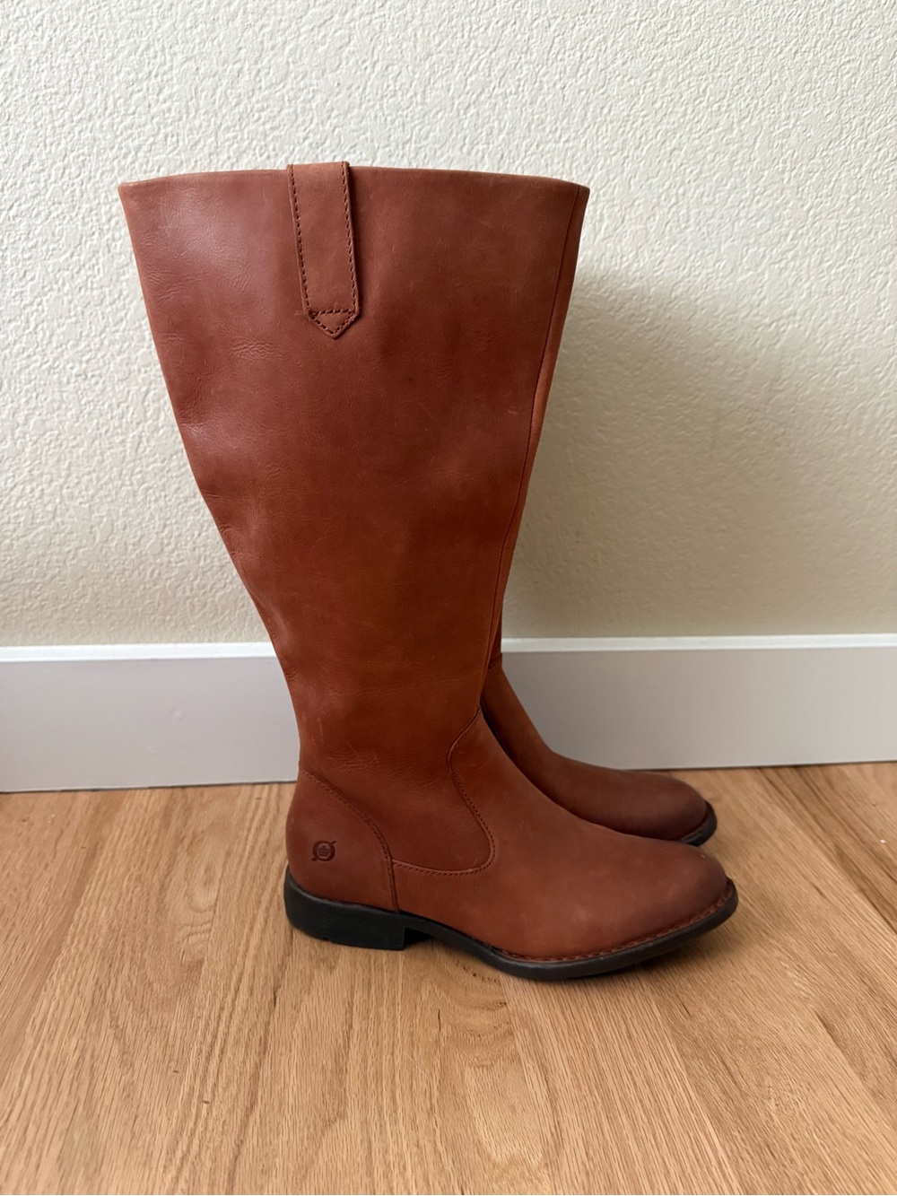 LIKE NEW $175 Born Leather Wide Calf Riding Boots Shaunie Brown Cognac Size 7.5